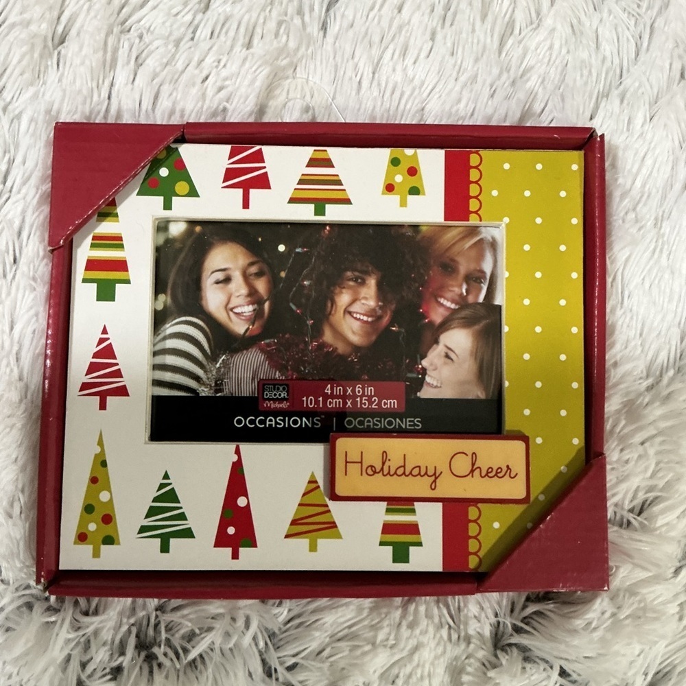 Studio decor from Michaels Holiday Cheef 4x6 frame